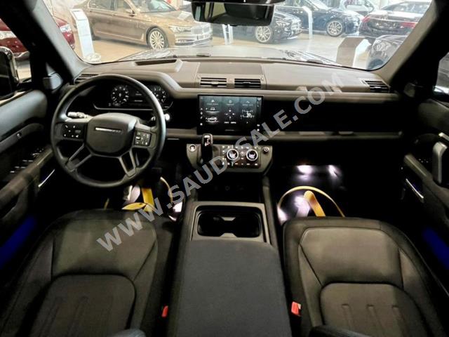 2022 لاند روفر ديفيندر اكس داينمك