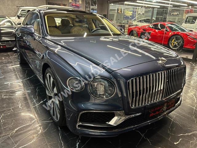 2020 بنتلي كونتيننتل فلاينج سبير دابليو 12