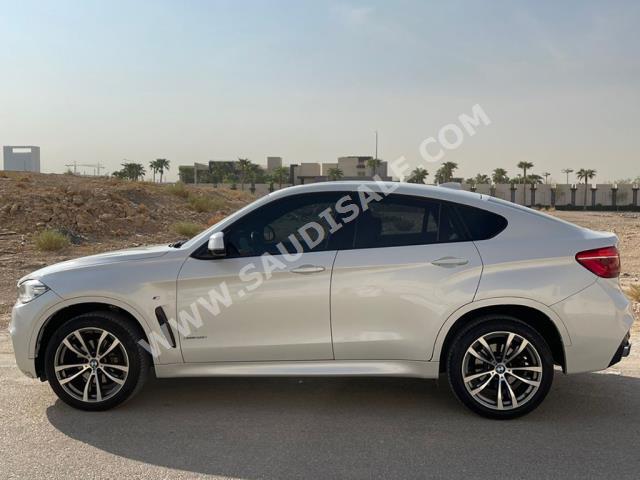2015 بي ام دبليو الفئة اكس 6