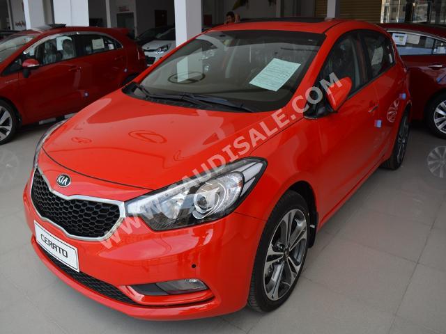 2016 كيا سيراتو هاتشباك