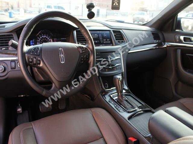 2014 Lincoln MKS