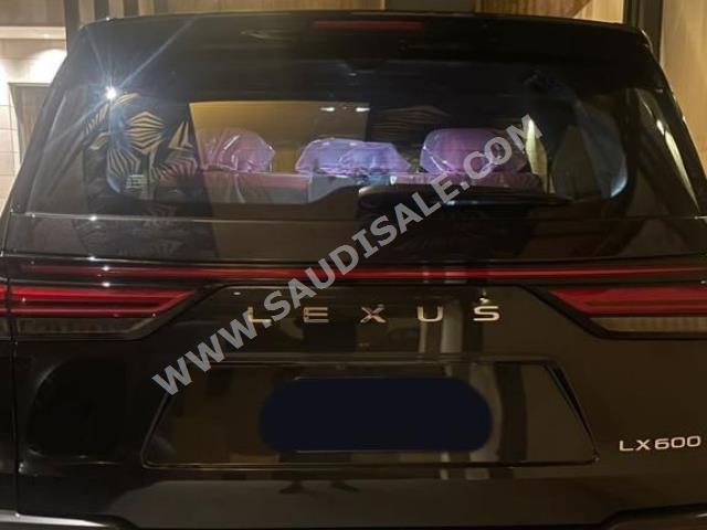 2023 لكزس إل إكس 600 إف