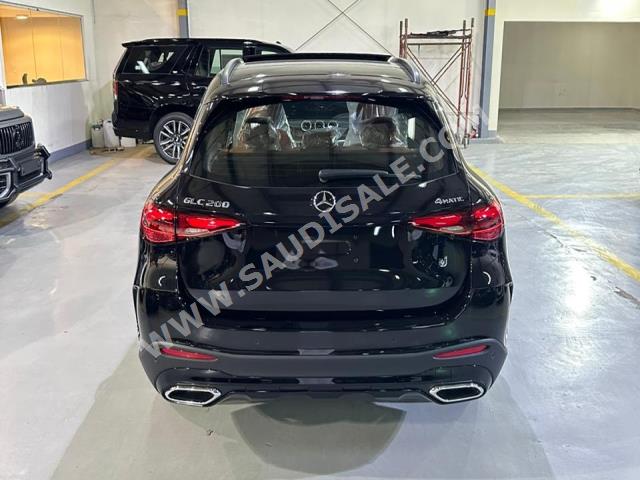 2023 مرسيدس - بنز جي إل سي 200 اي ام جي