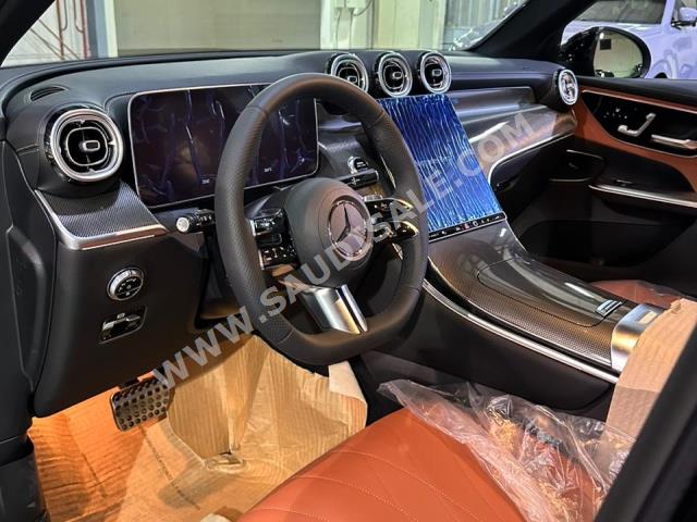 2023 مرسيدس - بنز جي إل سي 200 اي ام جي