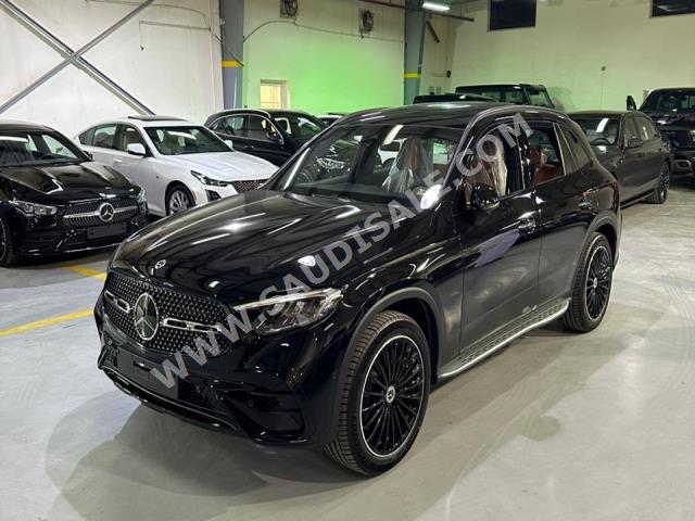 2023 مرسيدس - بنز جي إل سي 200 اي ام جي