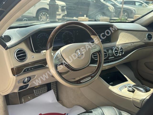 2015 مرسيدس - بنز إس 400