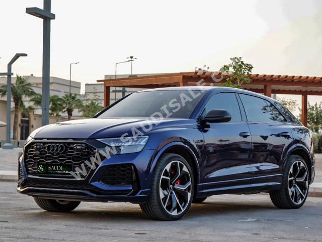 2022 اودي ار اس كيو 8