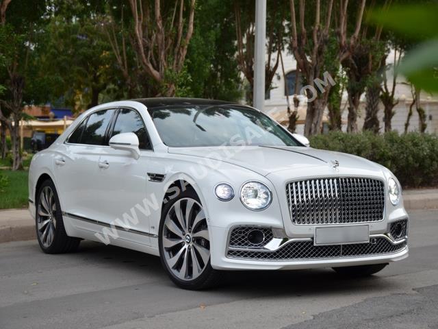 2021 بنتلي كونتيننتل فلاينج سبير