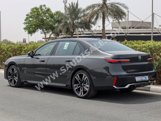 2024 بي ام دبليو الفئة السابعة 740أي