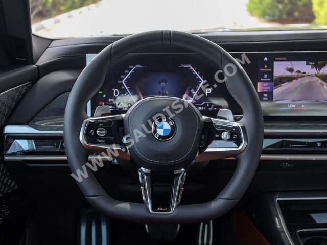 2024 بي ام دبليو الفئة السابعة 740أي