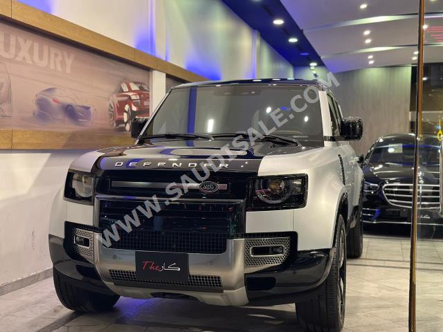 2024 لاند روفر ديفيندر اكس