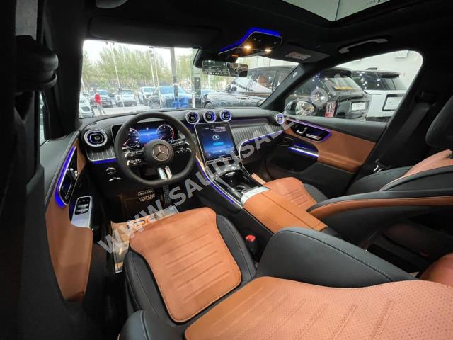 2023 مرسيدس - بنز جي إل سي 200