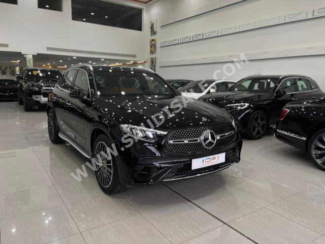 2023 مرسيدس - بنز جي إل سي 200