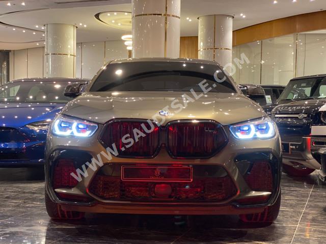 2021 بي ام دبليو الفئة اكس 6 إم كومبيتيشن