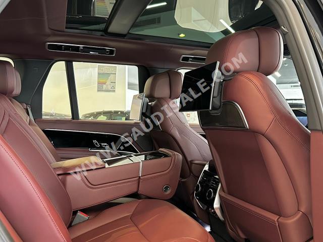 2024 لاند روفر رينج روفر اوتوبيوغرافي