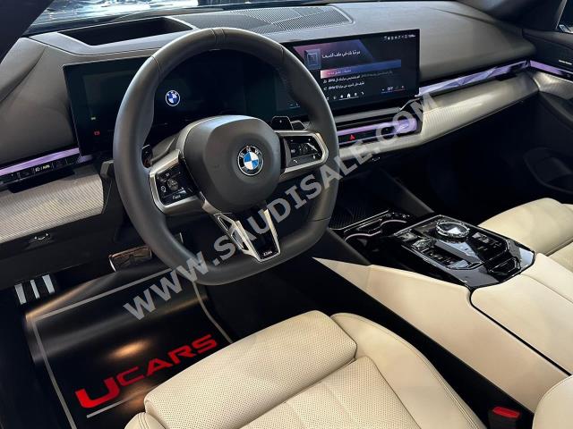 2024 بي ام دبليو الفئة الخامسة 520 أي إم كت