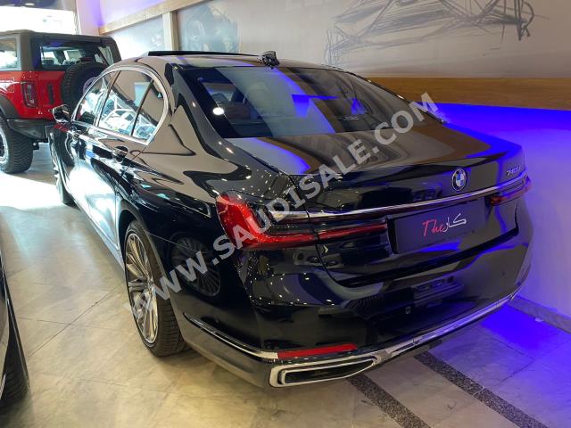 2021 بي ام دبليو الفئة السابعة 740 إل أي