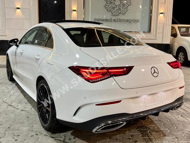 2021 مرسيدس - بنز سي إل أي 200