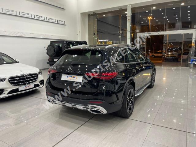 2023 مرسيدس - بنز جي إل سي 200
