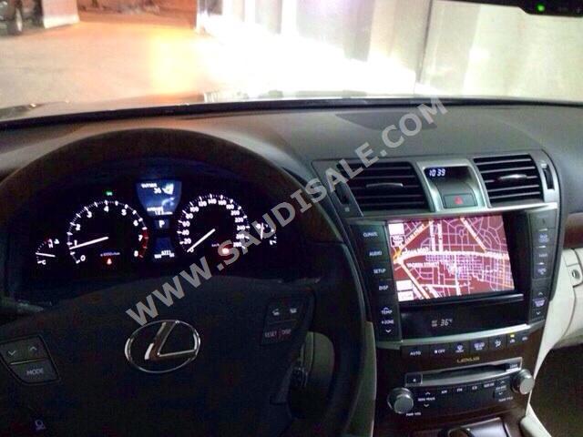 2012 لكزس إل إس 460