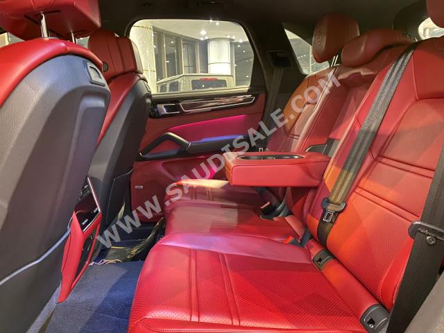 2021 بورش كايين جي تي اس