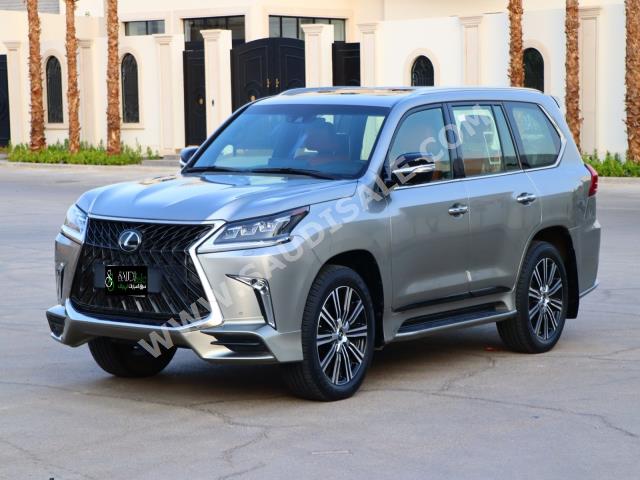 2020 لكزس إل إكس 570