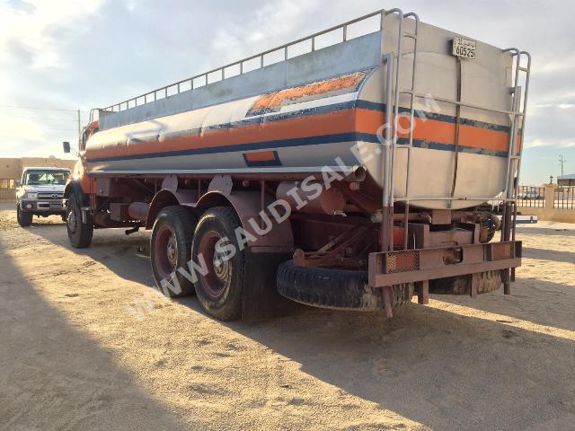 1974 مرسيدس - بنز شاحنة بوز 2624