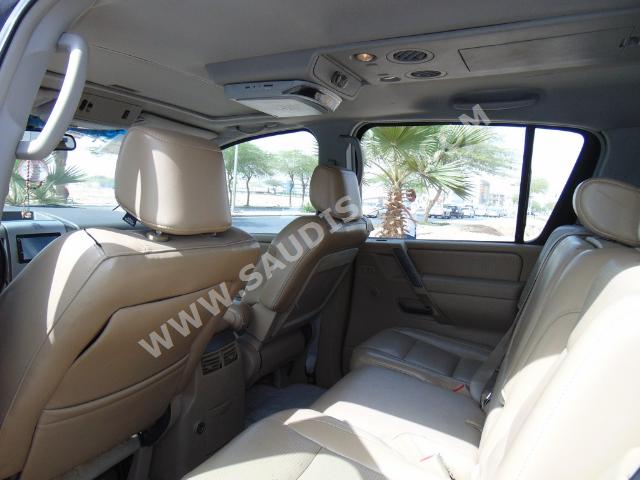 2005 Nissan Armada LE