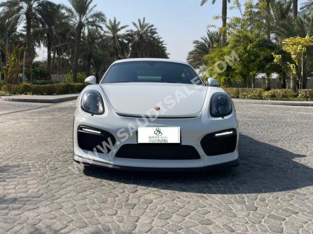 2016 بورش كايمان جي تي 4