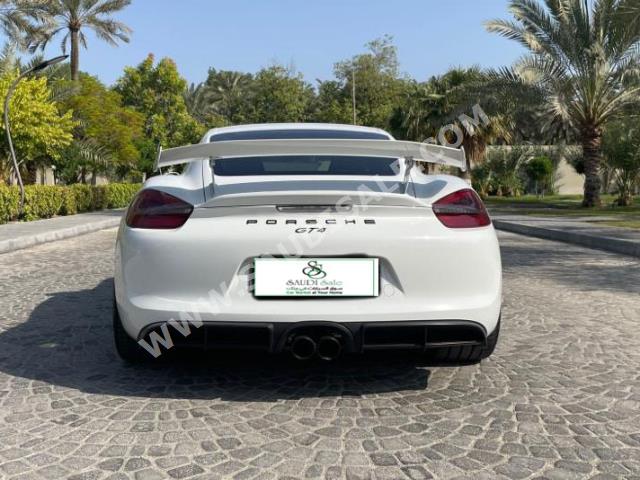 2016 بورش كايمان جي تي 4