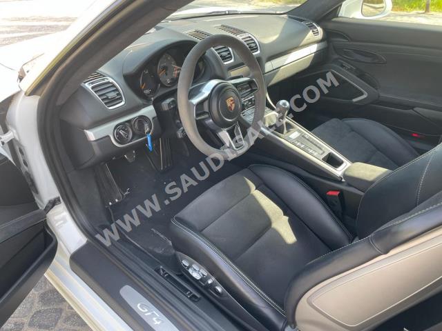 2016 بورش كايمان جي تي 4