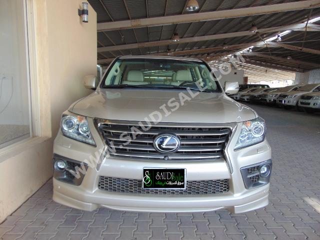 2014 Lexus LX 570 S