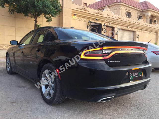 2015 دودج تشارجر