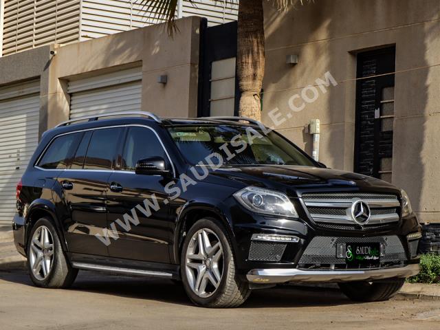 2015 مرسيدس - بنز جي إل 500 أي إم جي