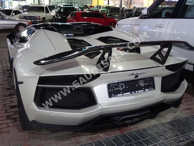 2014 Lamborghini Aventador SV Roadster