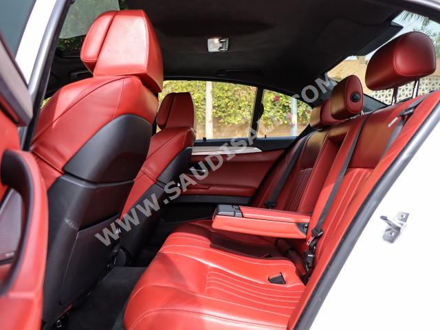 2015 BMW M Series M5