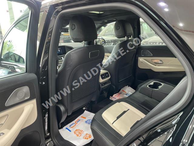 2020 مرسيدس - بنز جي إل إي 53 أي إم جي