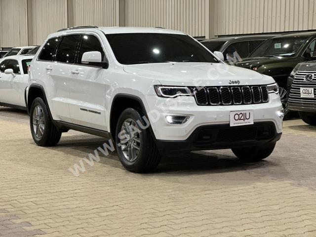 2018 جييب جراند شيروكي لاريدو