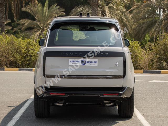 2023 لاند روفر رينج روفر اس في اوتوبيوغرافي
