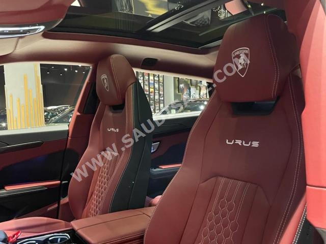 2023 لمبرجيني اوروس اس