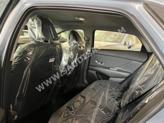 2023 هيونداي النترا