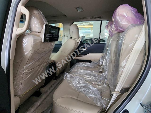 2024 تويوتا لاند كروزر جي اكس ار4