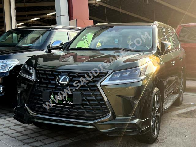 2021 لكزس إل إكس 570