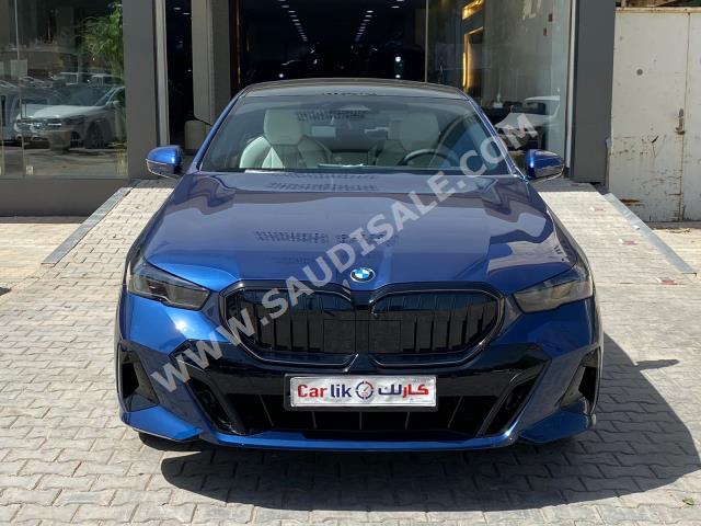 2024 بي ام دبليو الفئة الخامسة 520 أي