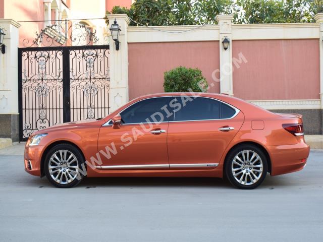 2014 Lexus LS 600h L
