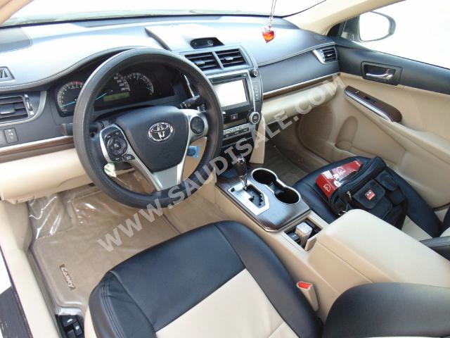 2015 تويوتا كامري