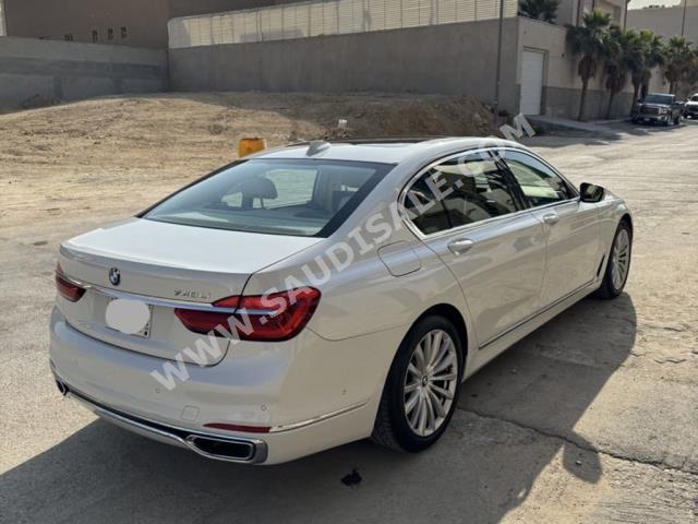 2016 بي ام دبليو الفئة السابعة 740 إل أي
