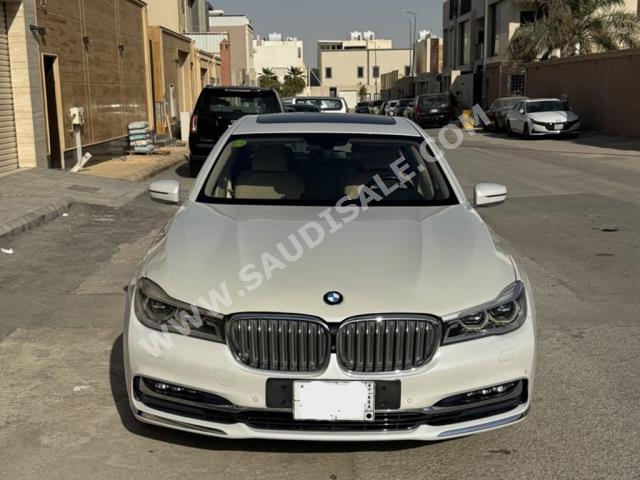 2016 بي ام دبليو الفئة السابعة 740 إل أي