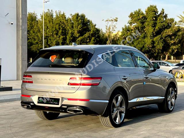 2021 جينيسيس جي في 80