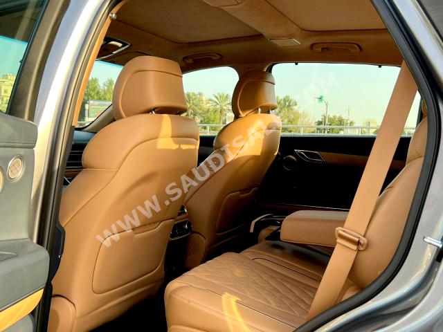 2021 جينيسيس جي في 80